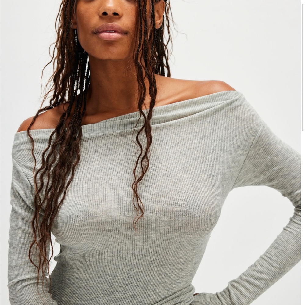 Free People Women's Off-Shoulder Grey top